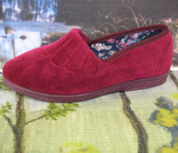 zara ladies burgundy traditional comfort slippers